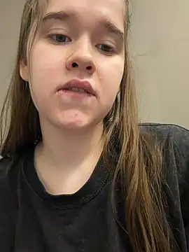 HornyGirlH's Webcam Show