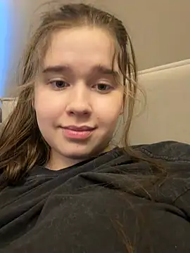 عرض كام HornyGirlH