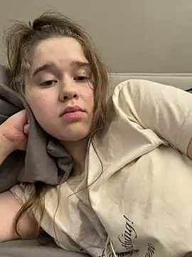 HornyGirlH Adlı Modelin Web Kamerası Şovu