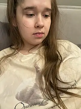 HornyGirlH ওয়েবক্যাম শো