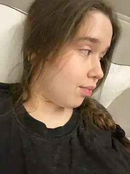 HornyGirlH's Webcam Show