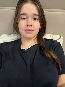 HornyGirlH ওয়েবক্যাম শো