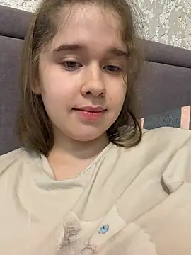 HornyGirlH Шоу с уебкамера
