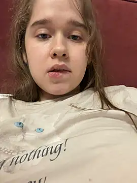 HornyGirlH Show in webcam
