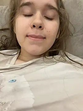 HornyGirlH Шоу с уебкамера