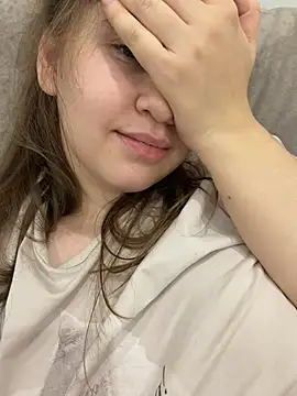 HornyGirlH Webcamshow