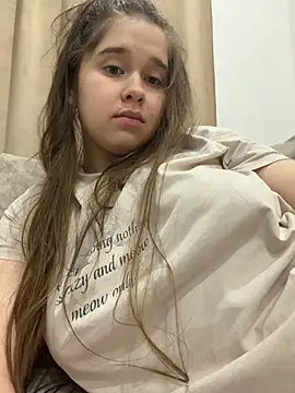 HornyGirlH's Webcam Show
