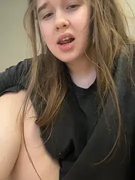 HornyGirlH's Webcam Show