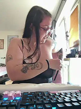 emy_corpse Webcam show