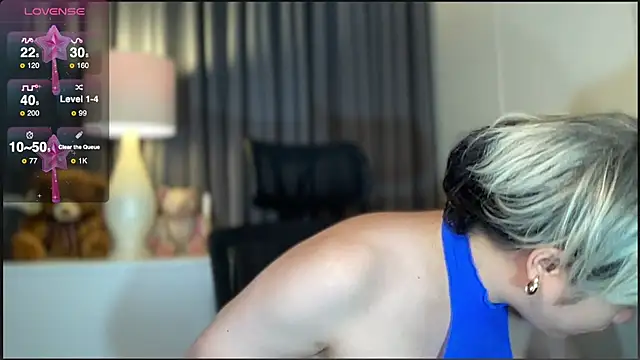 Show modela MISSANACONDA na web-kameri