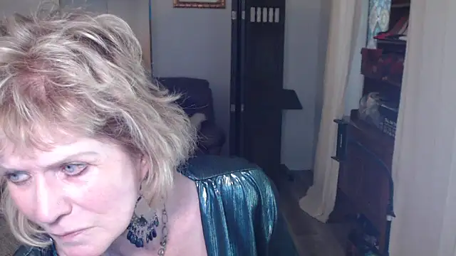 Chat XXX en directo de SindeeDix