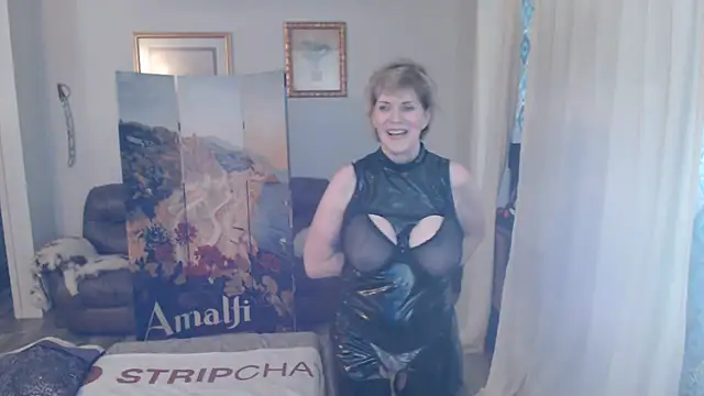 Chat XXX en directo de SindeeDix