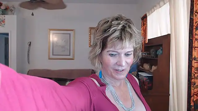 Show modela SindeeDix na web-kameri