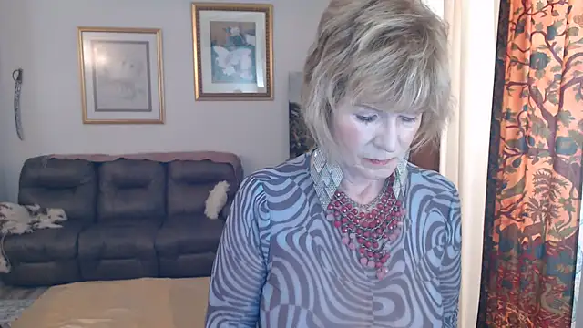 SindeeDix Show in webcam