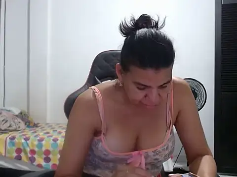 Adriana_0312n Live XXX chat
