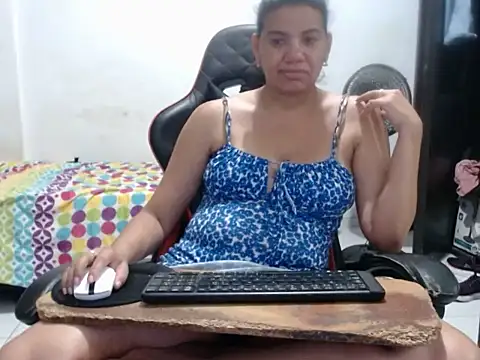 Chatroom XXX en direct de Adriana_0312