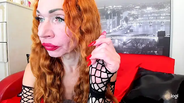 softlysoftlyasbeauty's Live XXX Chat