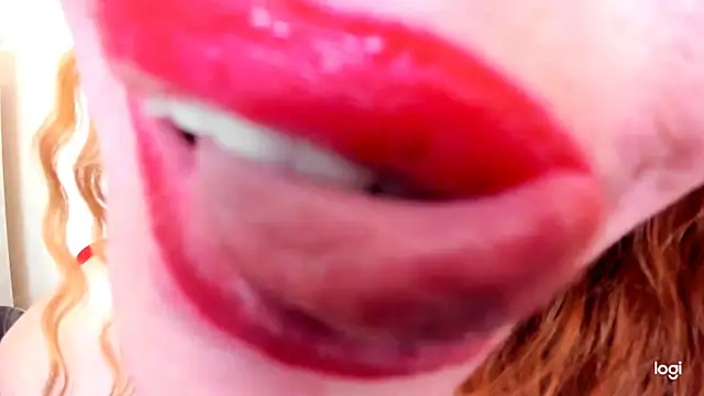 softlysoftlyasbeautyn Live XXX chat