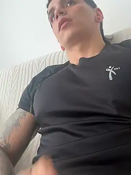 skrill15 webkamerás műsora