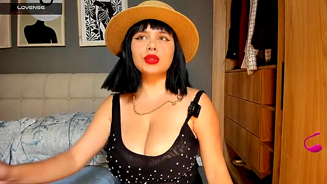 Bloom_Noor's Live XXX Chat