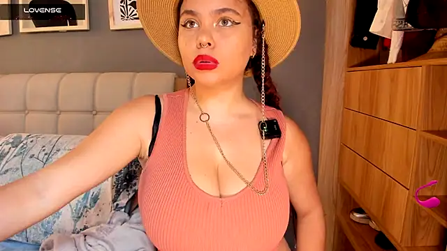 Bloom_Noor – Live XXX-chat