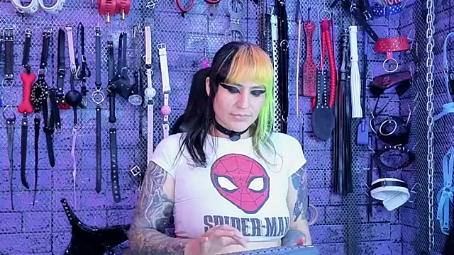 PANDORANEZZ's Webcam Show