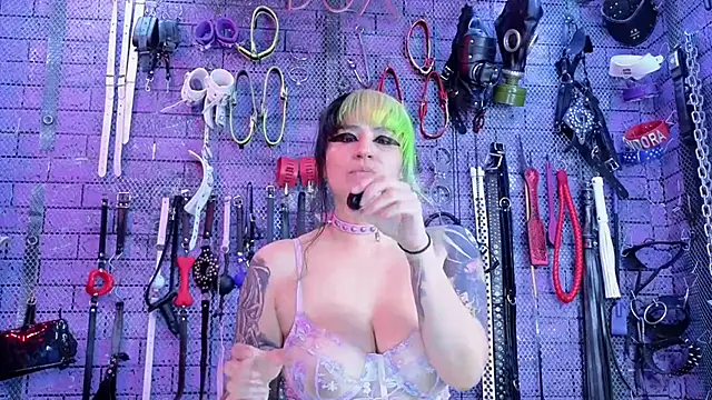 Czat XXX na żywo – PANDORANEZZ