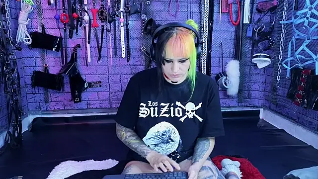 PANDORANEZZ Adlı Modelin Canlı XXX Sohbeti