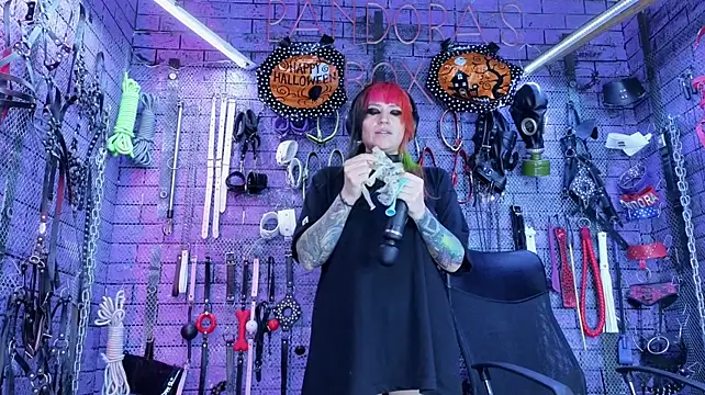 PANDORANEZZ – webcam-show