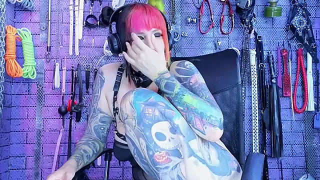 PANDORANEZZ's Webcam Show