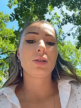 Wonder_Kari's Webcam Show