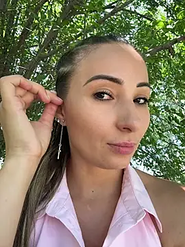 Wonder_Kari's Webcam Show