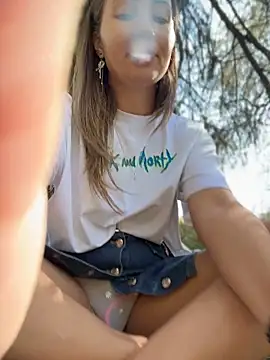 Wonder_Kari's Webcam Show