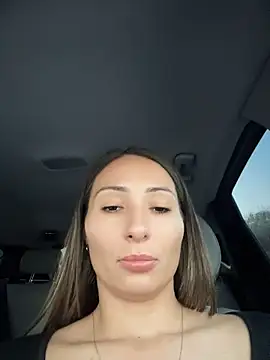 Chat +18 de Wonder_Kari ao vivo