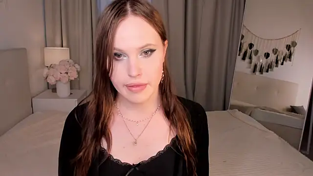 EffieMinki – webcam-show