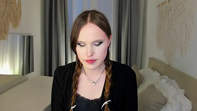 Show modela EffieMinki na web-kameri