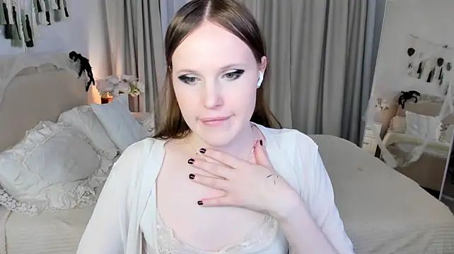 EffieMinki – webcam-show
