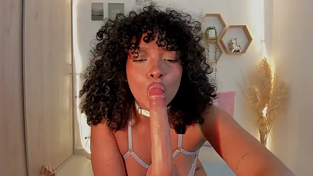 mariam_hill Show Webcam