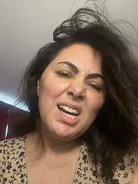 צ'אט XXX בשידור חי של Emma_roqueen