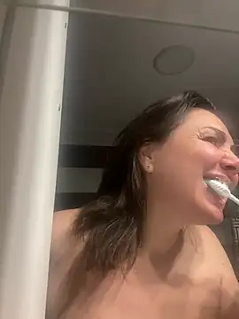 Emma_roqueen 网络视讯表演