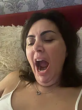 Emma_roqueen's Webcam Show