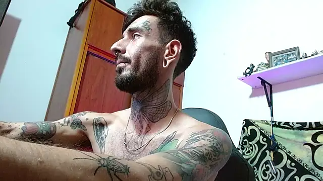 Chatroom XXX en direct de harry_reems1