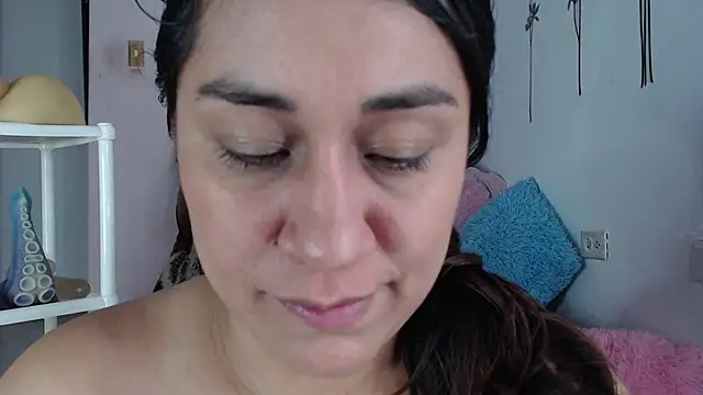 Chat XXX en directo de emiligrey_