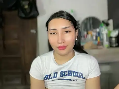Miss_Deliciousness Show in webcam
