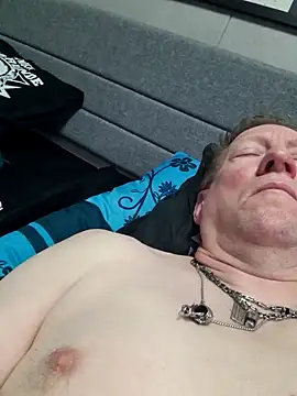 tomtom111111's Webcam Show