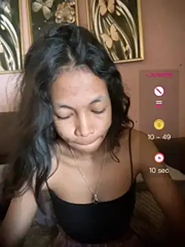 Chatroom XXX en direct de Lunevia