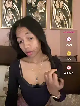 Chatroom XXX en direct de Lunevia