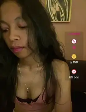 Lunevia XXX чат на живо