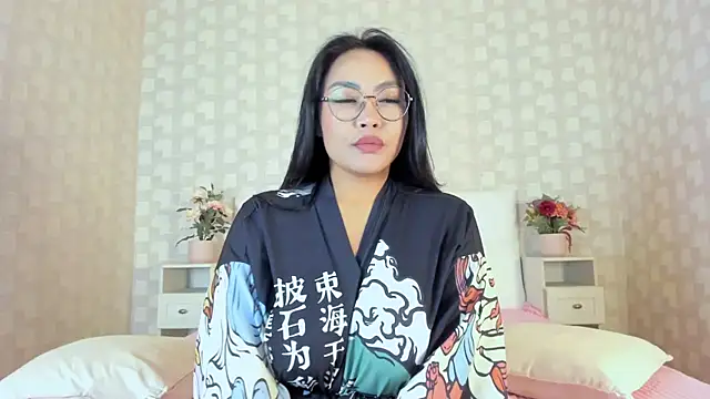 NatsumiHun's Live XXX Chat