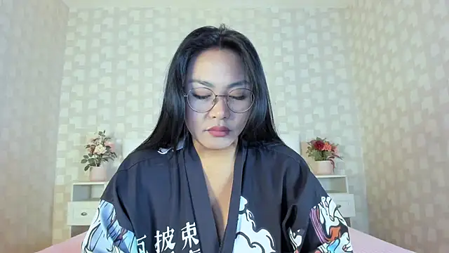 NatsumiHun's Live XXX Chat